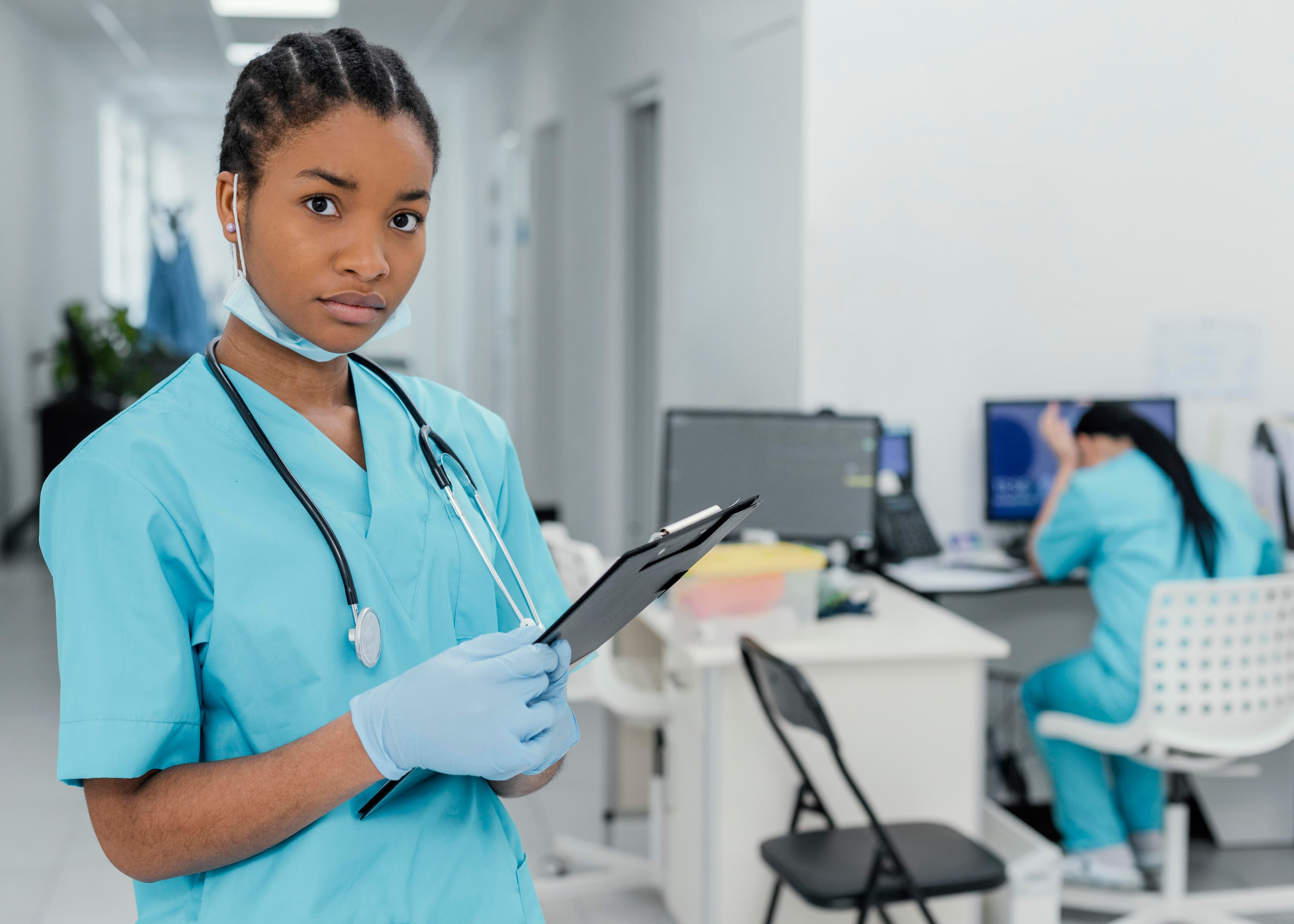 Patient consulting with a doctor through MediCare+